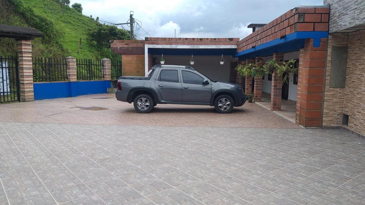 Finca Los Alpes San Jerónimo Zewnętrze zdjęcie