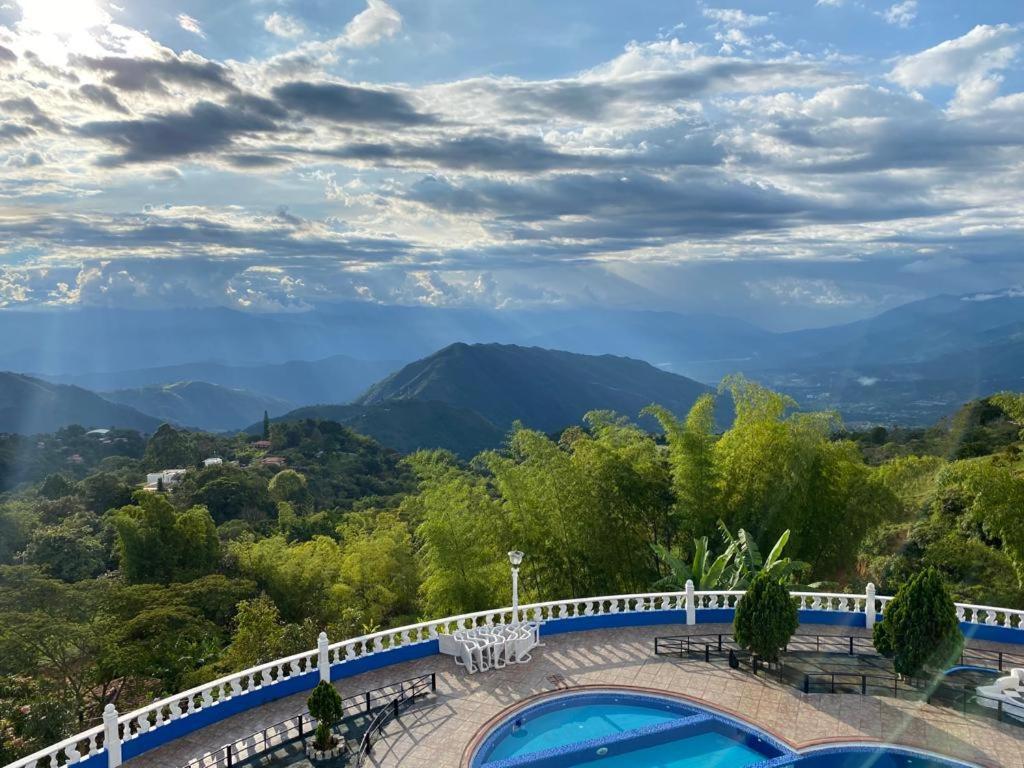 Finca Los Alpes San Jerónimo Zewnętrze zdjęcie