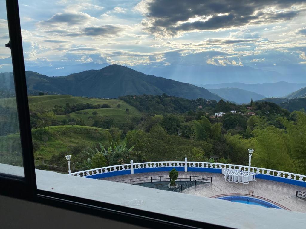 Finca Los Alpes San Jerónimo Zewnętrze zdjęcie